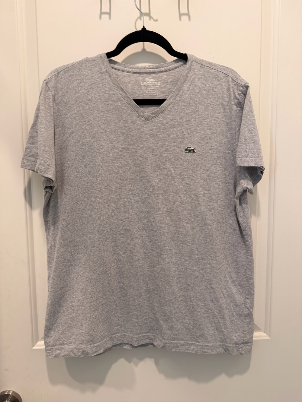 Lacoste Men's Short Sleeve V-Neck Pima Cotton T-Shirt Gray Size 5